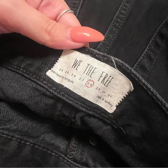 Free People Maggie Mid-Rise Straight Black Jeans SIZE 28 - Picture 4 of 5